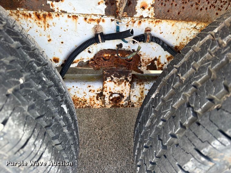 image for item FN2601 1991 Kiefer Built pole trailer