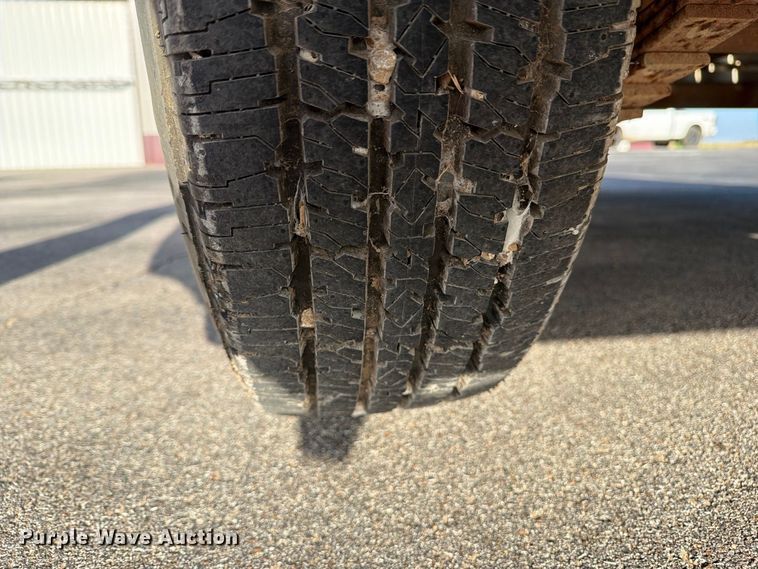 image for item FN2601 1991 Kiefer Built pole trailer