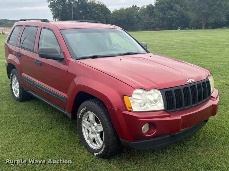 image for item FN2607 2005 Jeep Grand Cherokee Laredo SUV