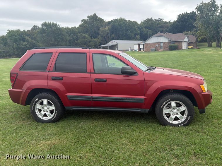 image for item FN2607 2005 Jeep Grand Cherokee Laredo SUV