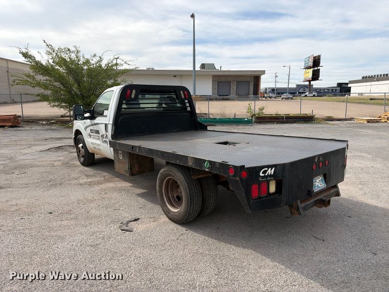 image for item FN2610 2012 Ford F350 Super Duty flatbed pickup truck
