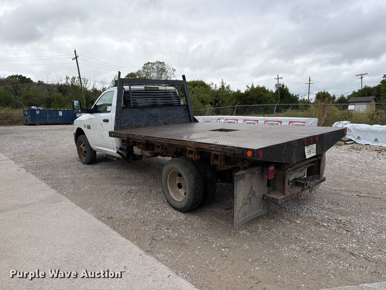 image for item FN2626 2012 Dodge  Ram 3500 flatbed pickup truck