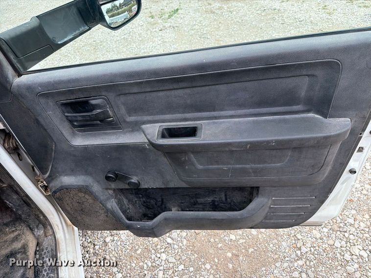 image for item FN2626 2012 Dodge  Ram 3500 flatbed pickup truck