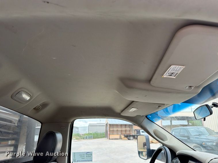 image for item FN2626 2012 Dodge  Ram 3500 flatbed pickup truck