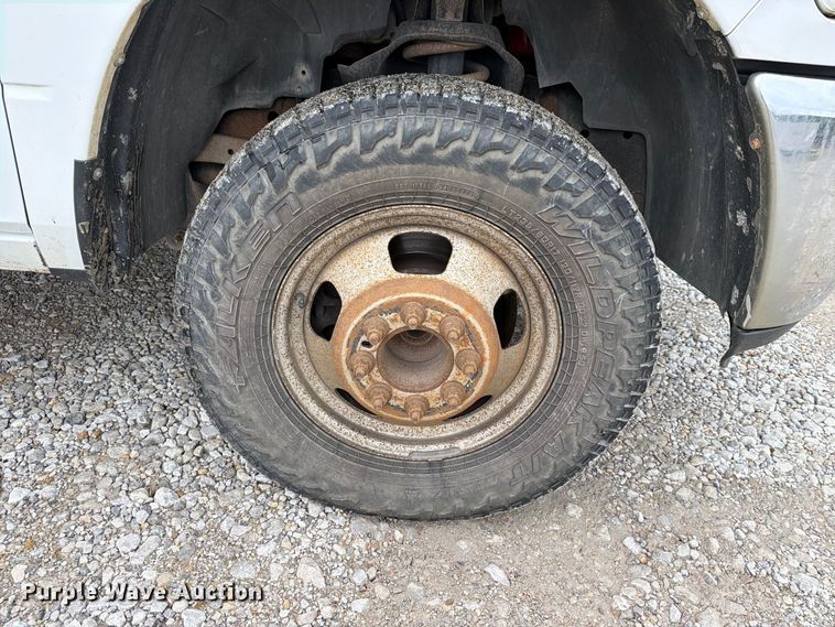 image for item FN2626 2012 Dodge  Ram 3500 flatbed pickup truck