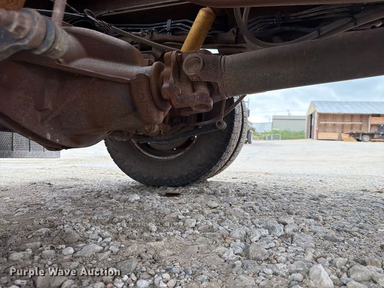image for item FN2626 2012 Dodge  Ram 3500 flatbed pickup truck