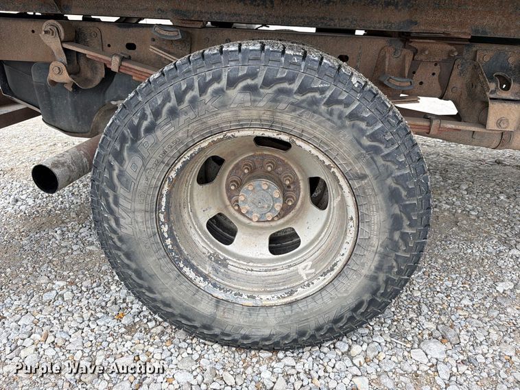 image for item FN2626 2012 Dodge  Ram 3500 flatbed pickup truck