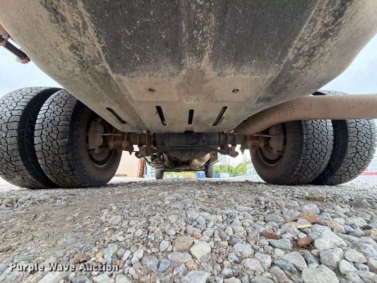 image for item FN2626 2012 Dodge  Ram 3500 flatbed pickup truck