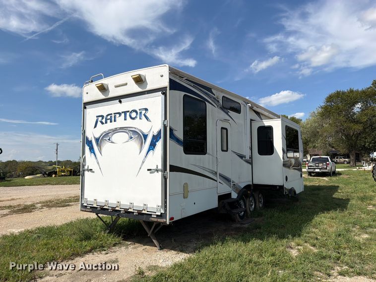 image for item FN5860 2010 Keystone RP3912LEV10 toy hauler camper