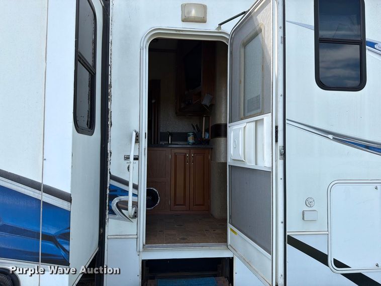 image for item FN5860 2010 Keystone RP3912LEV10 toy hauler camper