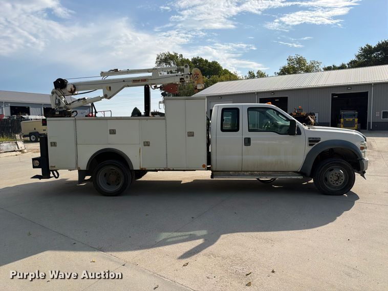 image for item FP3018 2008 Ford F550 Super Duty Ext. Cab utility / service truck