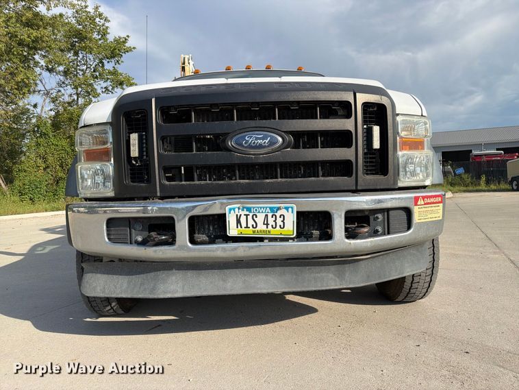 image for item FP3018 2008 Ford F550 Super Duty Ext. Cab utility / service truck