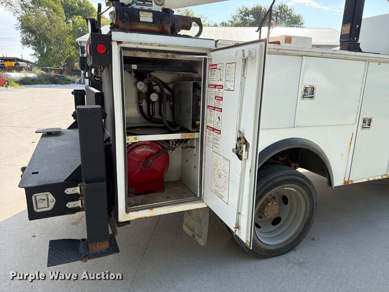 image for item FP3018 2008 Ford F550 Super Duty Ext. Cab utility / service truck