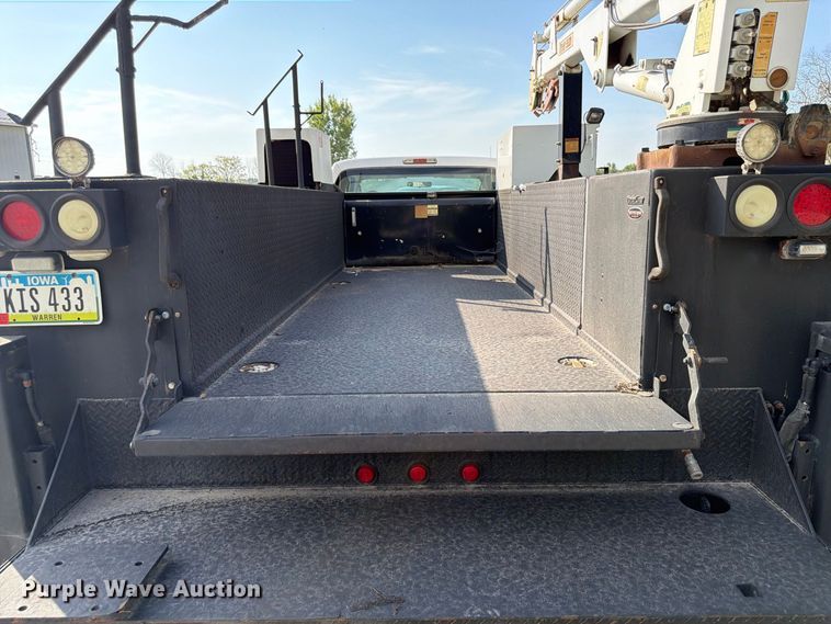 image for item FP3018 2008 Ford F550 Super Duty Ext. Cab utility / service truck