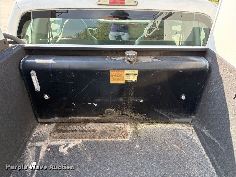image for item FP3018 2008 Ford F550 Super Duty Ext. Cab utility / service truck
