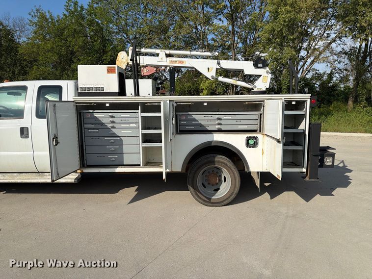 image for item FP3018 2008 Ford F550 Super Duty Ext. Cab utility / service truck