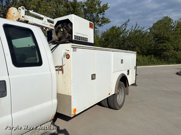 image for item FP3018 2008 Ford F550 Super Duty Ext. Cab utility / service truck