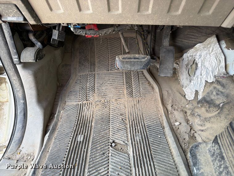 image for item FP3018 2008 Ford F550 Super Duty Ext. Cab utility / service truck