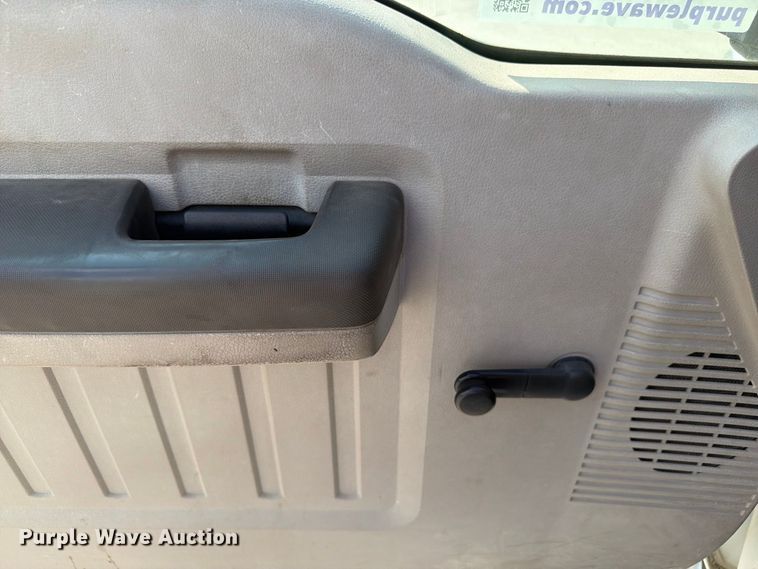 image for item FP3018 2008 Ford F550 Super Duty Ext. Cab utility / service truck