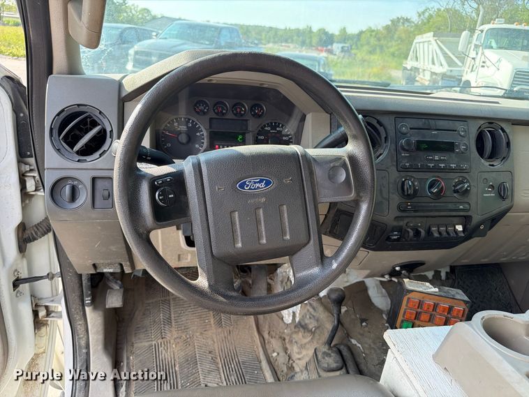 image for item FP3018 2008 Ford F550 Super Duty Ext. Cab utility / service truck