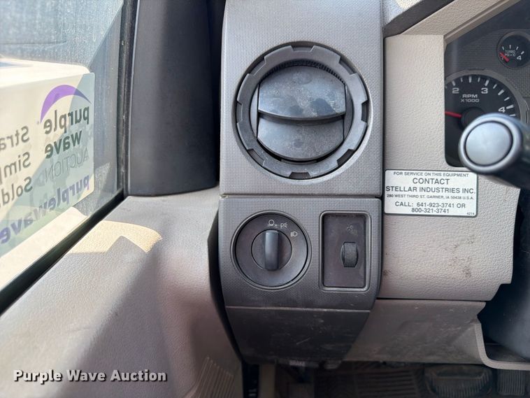 image for item FP3018 2008 Ford F550 Super Duty Ext. Cab utility / service truck