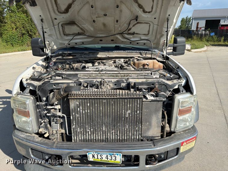 image for item FP3018 2008 Ford F550 Super Duty Ext. Cab utility / service truck