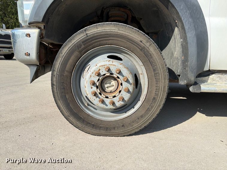 image for item FP3018 2008 Ford F550 Super Duty Ext. Cab utility / service truck