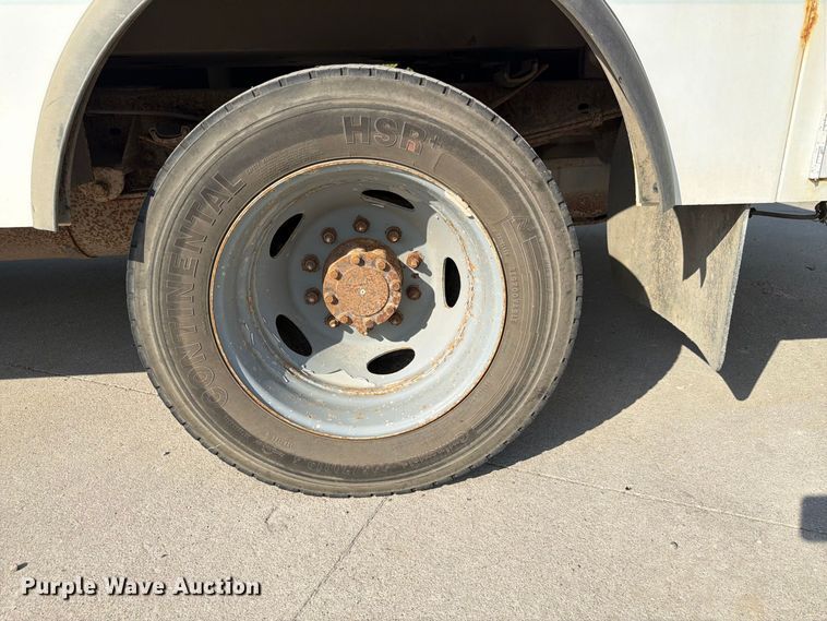 image for item FP3018 2008 Ford F550 Super Duty Ext. Cab utility / service truck