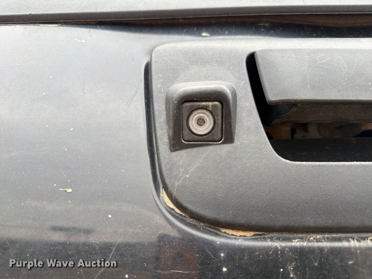 image for item FP3096 2013 Chevrolet Silverado 2500HD Crew Cab pickup truck