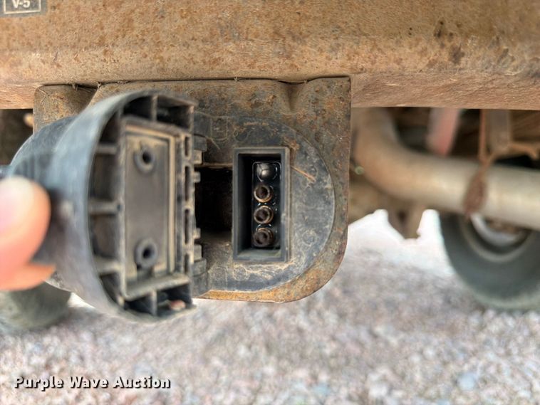 image for item FP3097 2004 Ford F350 Super Duty Crew Cab pickup truck