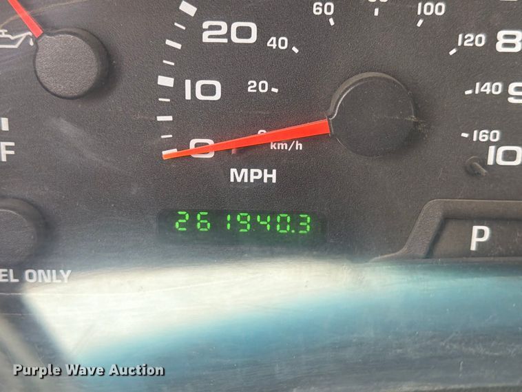 image for item FP3097 2004 Ford F350 Super Duty Crew Cab pickup truck