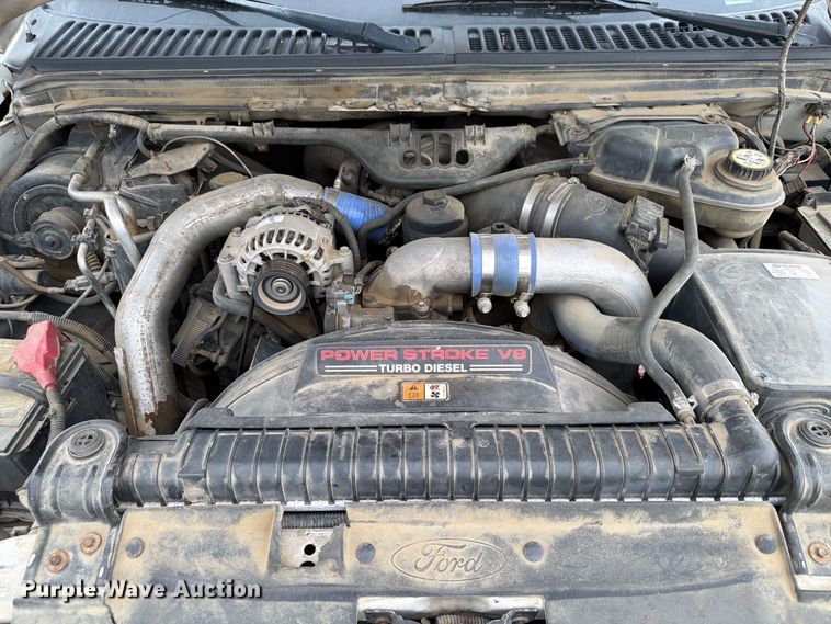 image for item FP3097 2004 Ford F350 Super Duty Crew Cab pickup truck