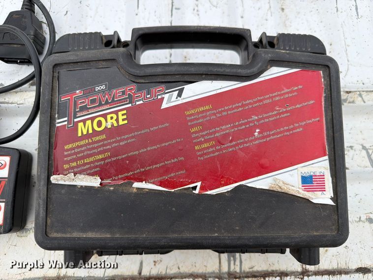 image for item FP3097 2004 Ford F350 Super Duty Crew Cab pickup truck