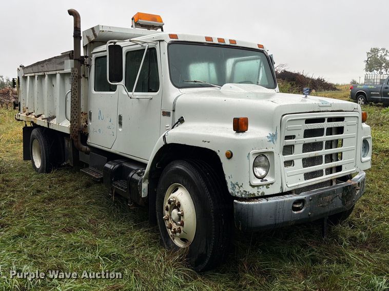 image for item FP3099 1985 International 1954 Crew Cab dump truck