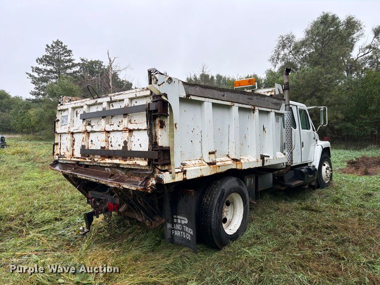 image for item FP3099 1985 International 1954 Crew Cab dump truck
