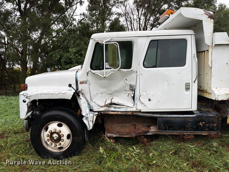 image for item FP3099 1985 International 1954 Crew Cab dump truck