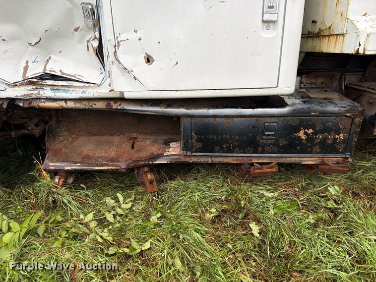 image for item FP3099 1985 International 1954 Crew Cab dump truck