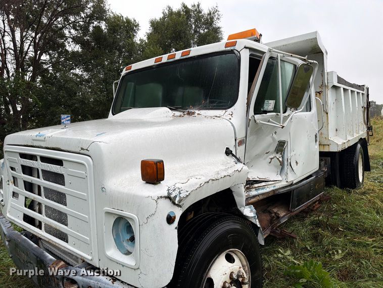 image for item FP3099 1985 International 1954 Crew Cab dump truck