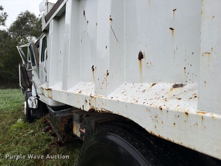 image for item FP3099 1985 International 1954 Crew Cab dump truck