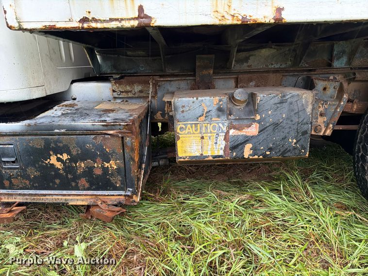 image for item FP3099 1985 International 1954 Crew Cab dump truck