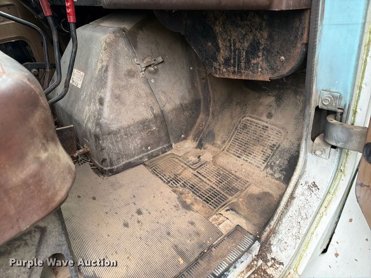 image for item FP3099 1985 International 1954 Crew Cab dump truck