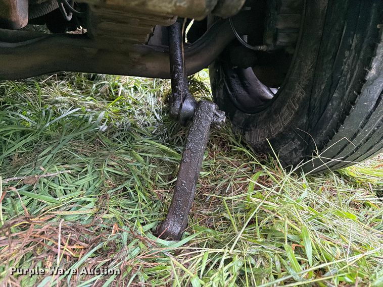 image for item FP3099 1985 International 1954 Crew Cab dump truck