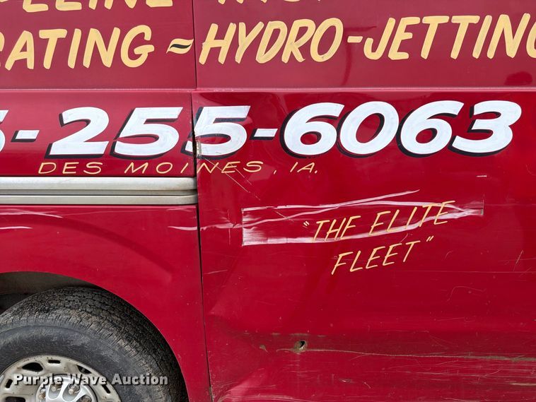 image for item FP3104 2012 Nissan NV3500HD van