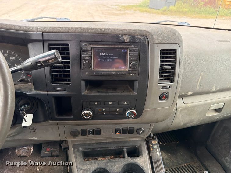 image for item FP3104 2012 Nissan NV3500HD van