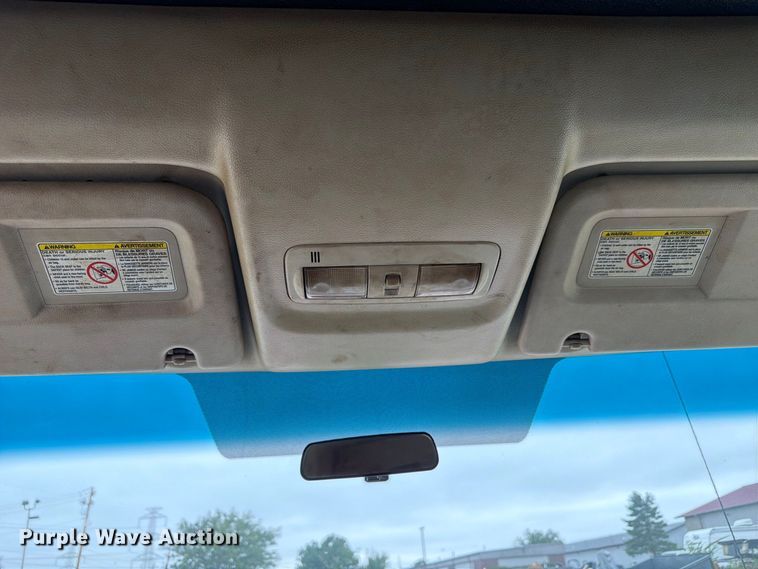 image for item FP3104 2012 Nissan NV3500HD van