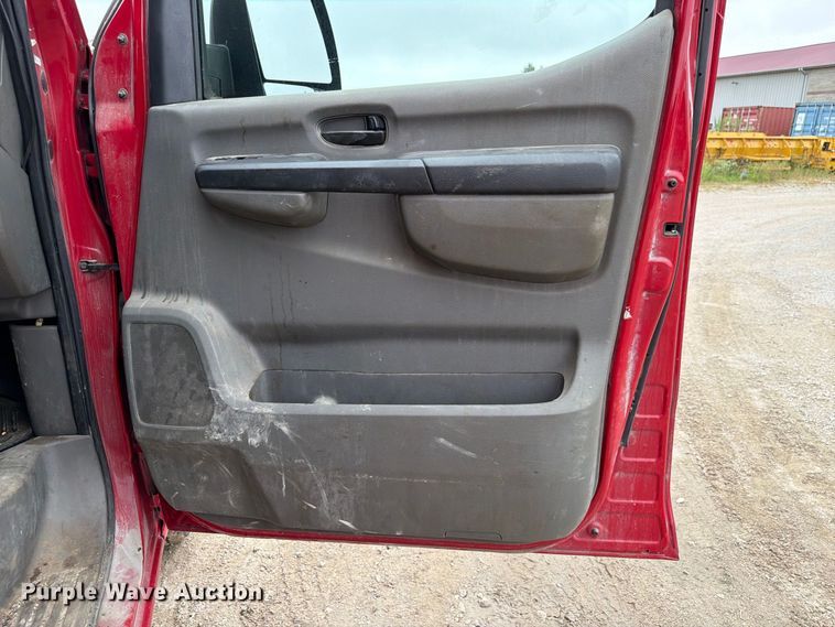image for item FP3104 2012 Nissan NV3500HD van