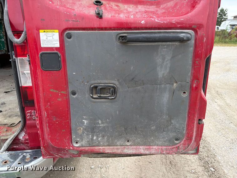 image for item FP3104 2012 Nissan NV3500HD van