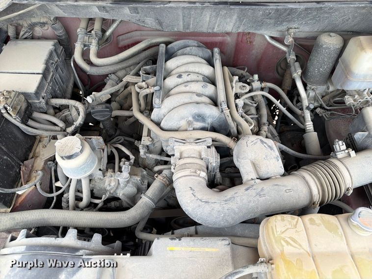 image for item FP3104 2012 Nissan NV3500HD van