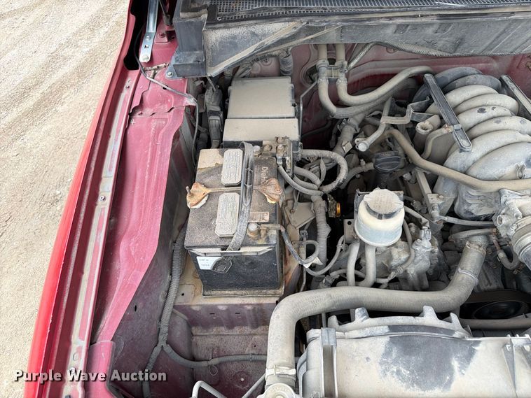image for item FP3104 2012 Nissan NV3500HD van