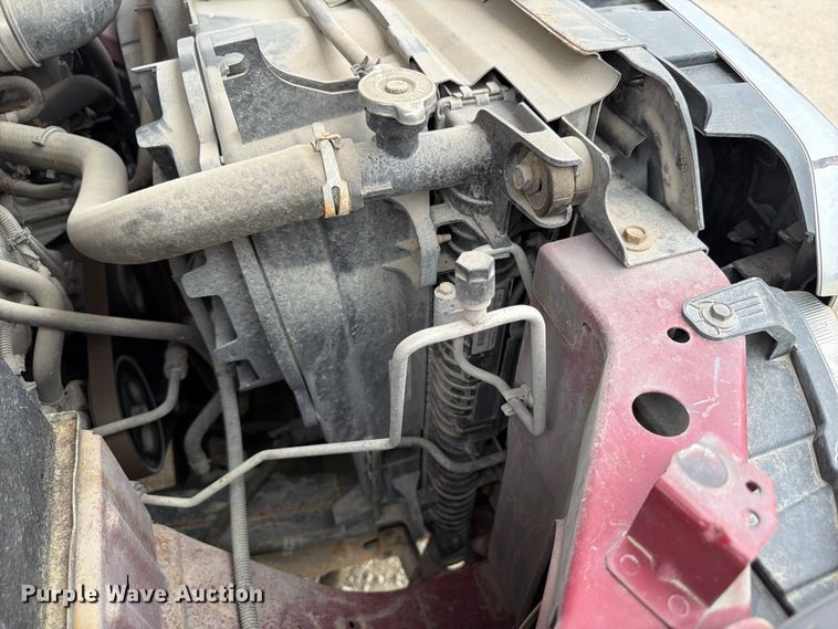 image for item FP3104 2012 Nissan NV3500HD van